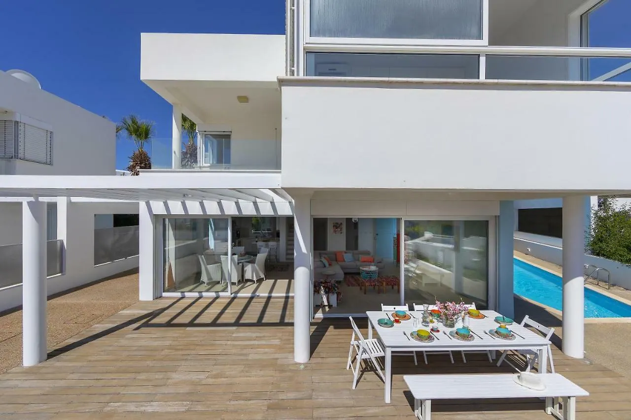 Oceania Villa Protaras 0*,