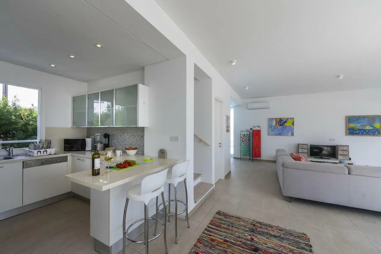 Oceania Villa Protaras 0*,