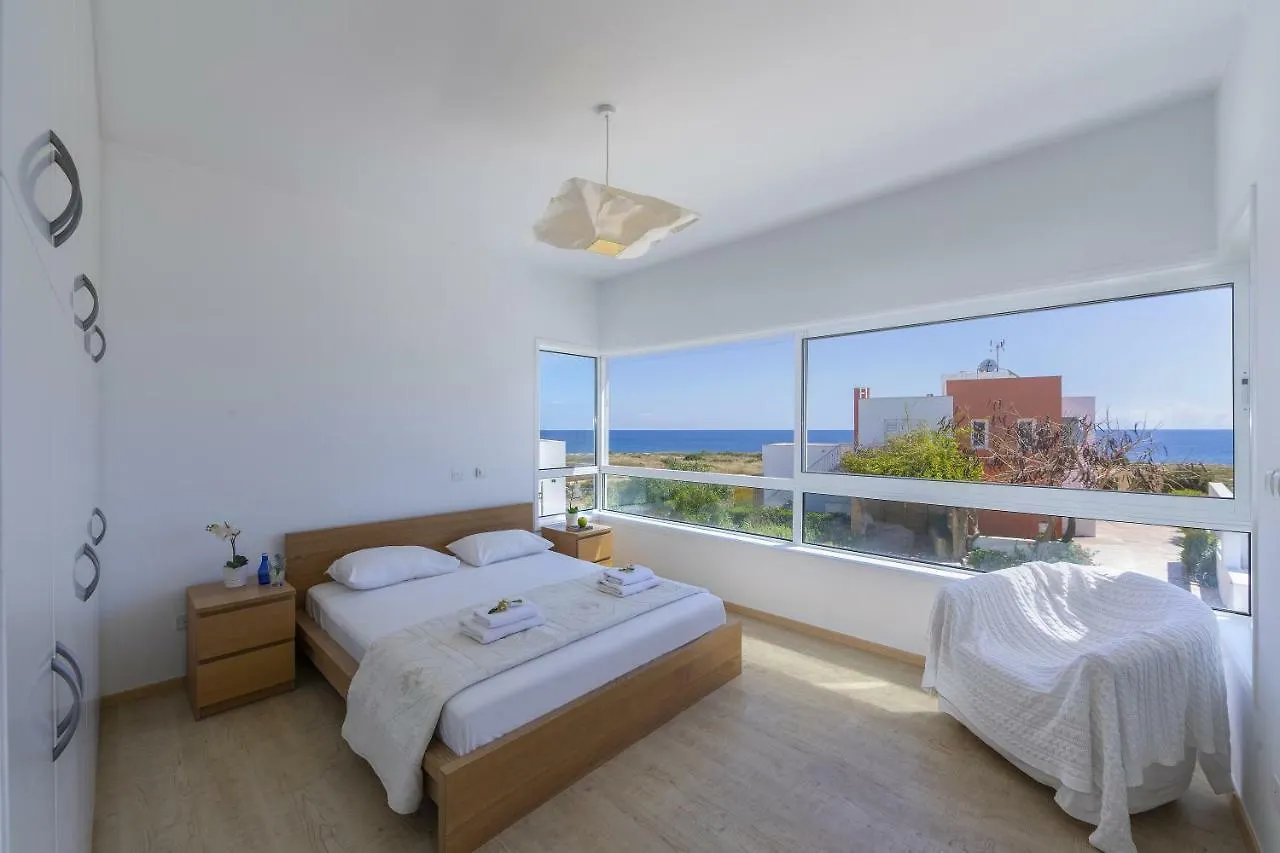 Oceania Villa プロタラス